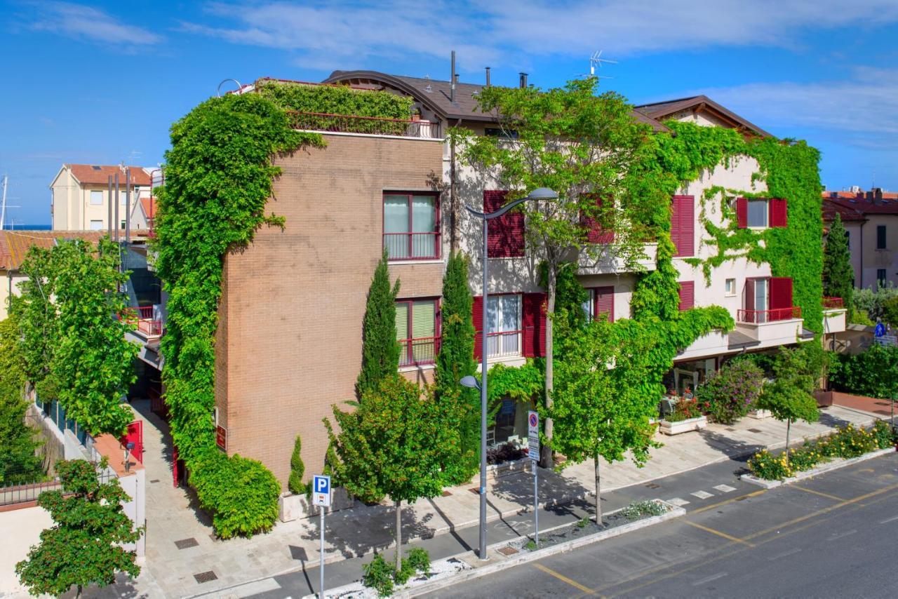 Corso Emanuele Apartments San Vincenzo Eksteriør billede