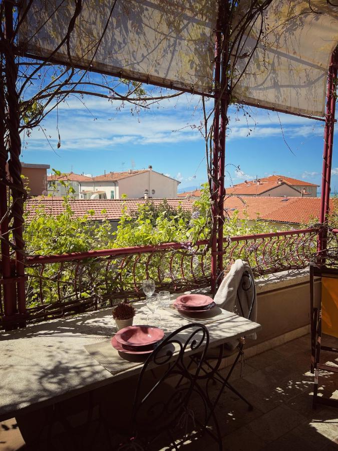 Corso Emanuele Apartments San Vincenzo Eksteriør billede