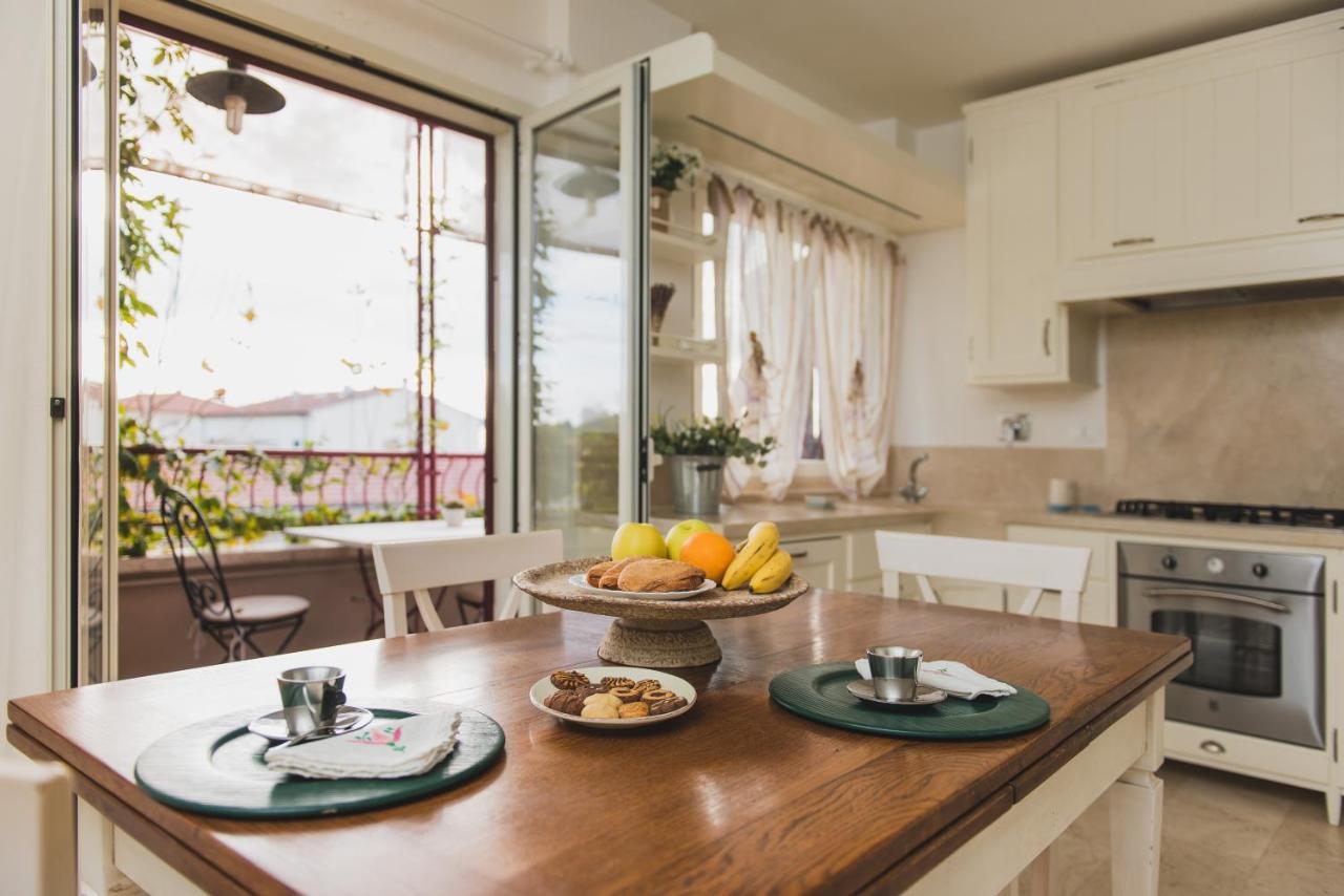Corso Emanuele Apartments San Vincenzo Eksteriør billede