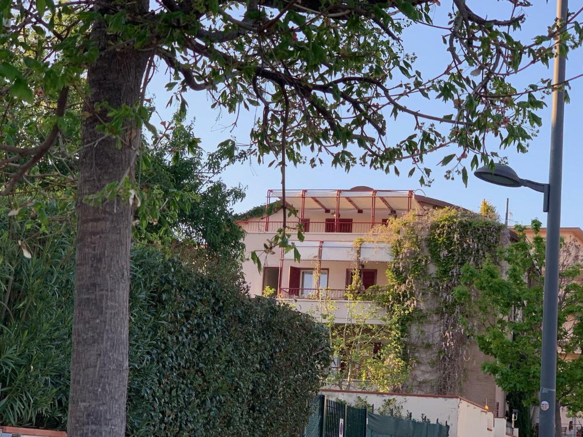 Corso Emanuele Apartments San Vincenzo Eksteriør billede