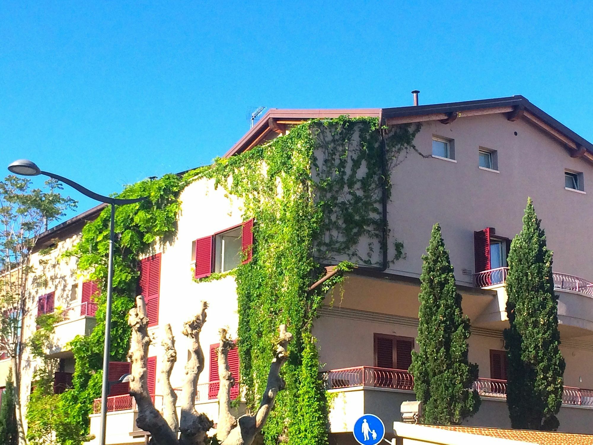 Corso Emanuele Apartments San Vincenzo Eksteriør billede